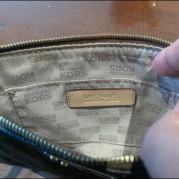 Michael Kors hand bag - Picture 4 of 4